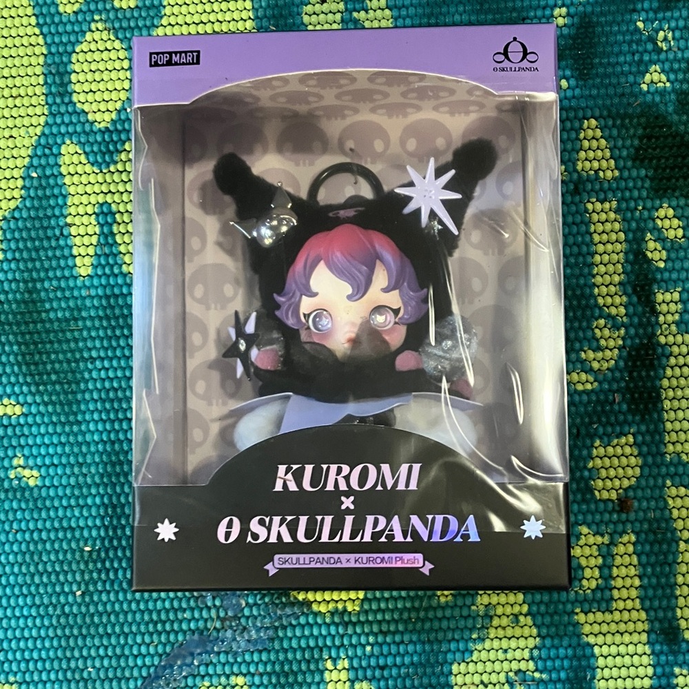 πKuromi x Skullpanda Black Plush Pendant - Picture 2 of 8
